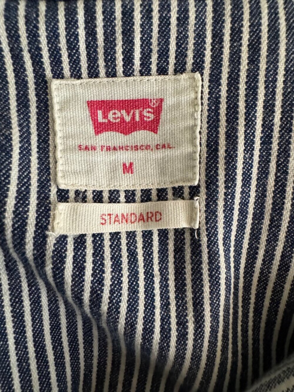Levi's Classic Western Denim Shirt - M - Roadtrip Stripes - Medium Wash - NWOT - Picture 5 of 12